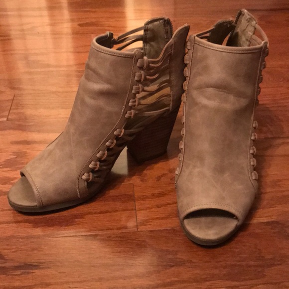Francesca's Collections Shoes - Peep toe nude booties